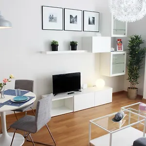 Jinetes 16, Pool, Historic Center, Free Parking, Quite Neighborhood, Ce Appartement Málaga